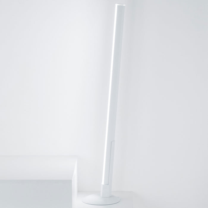 Zafferano Pencil LED Linear Cordless Light 19.6" Docking Station White