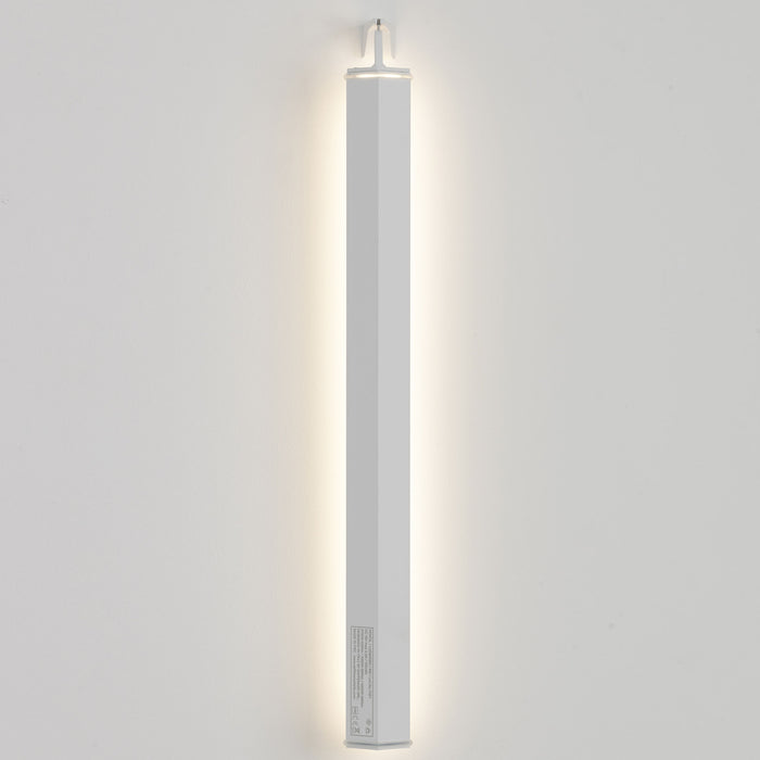 Zafferano Pencil LED Cordless 21" Vertical Wall Sconce White